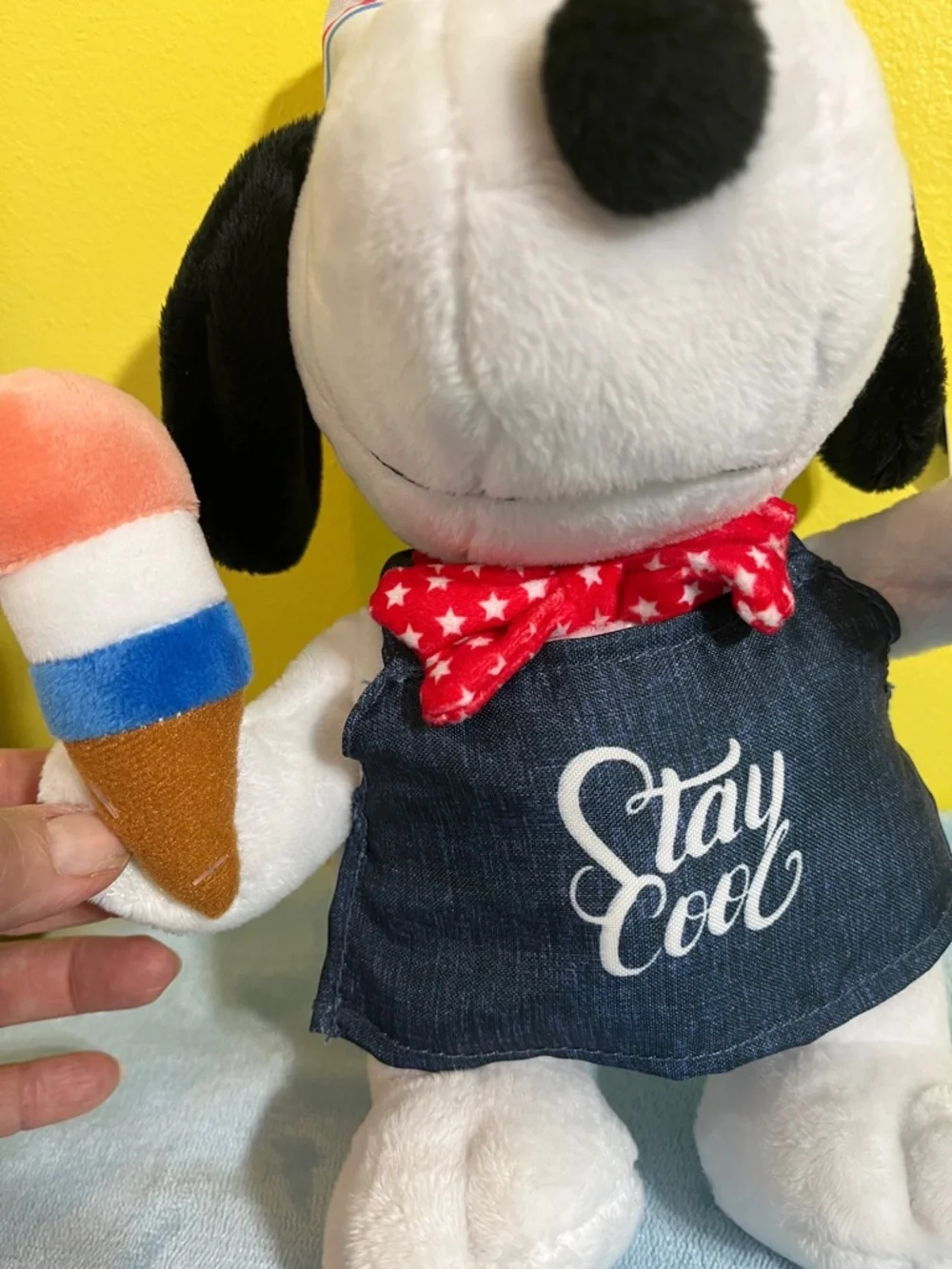 Peanuts Snoopy Ice Cream Plush 11” NWT Stay Cool Summer Toy